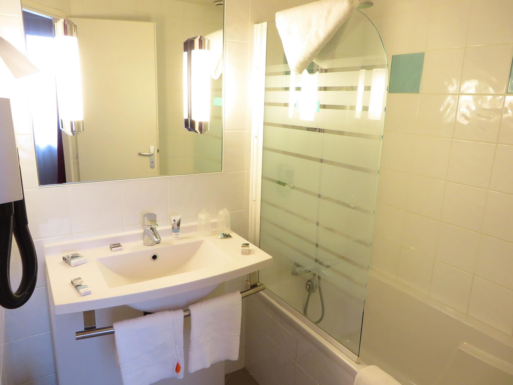 Mercure Hexagone Luxeuil Экстерьер фото
