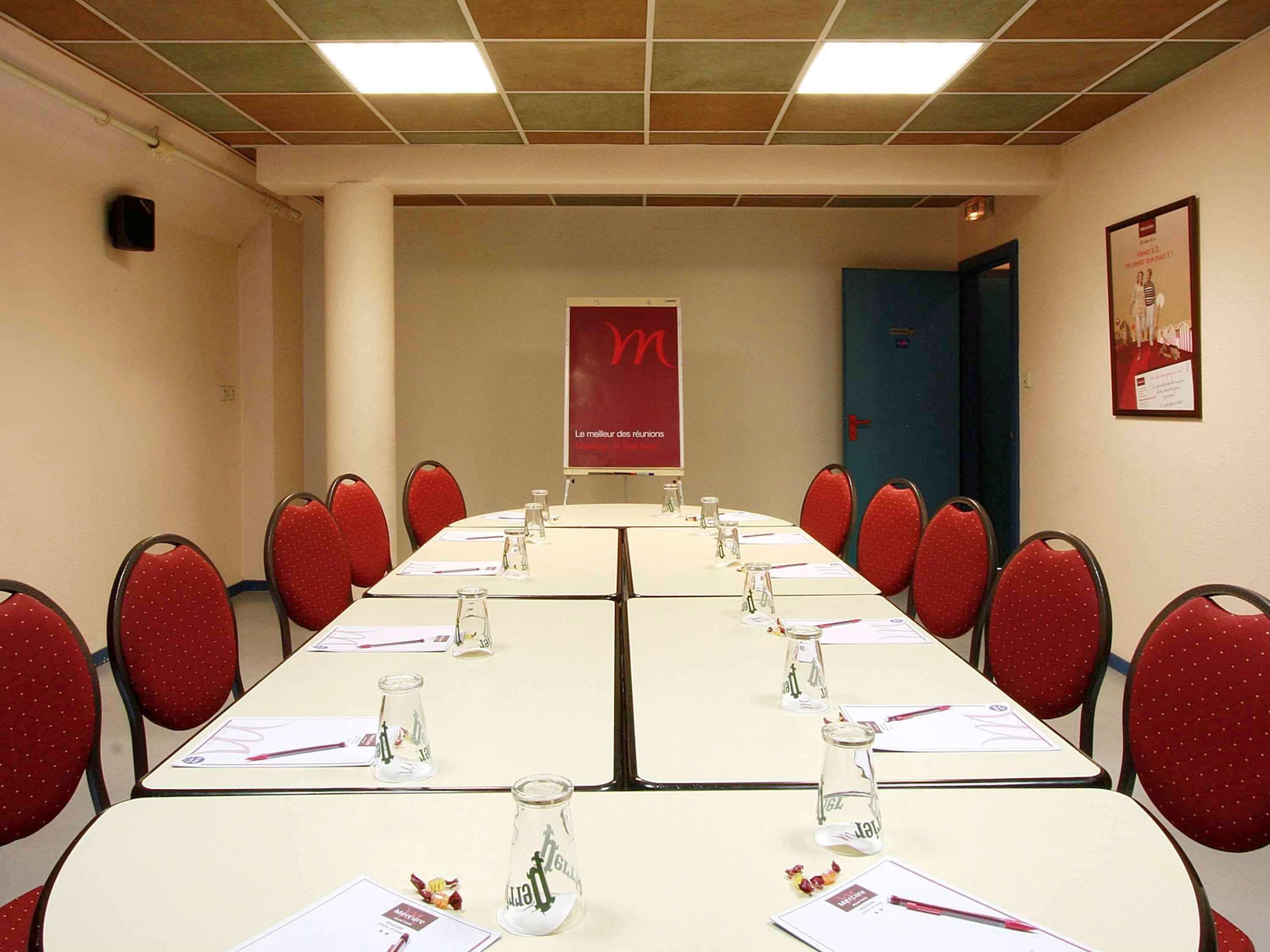 Mercure Hexagone Luxeuil Экстерьер фото