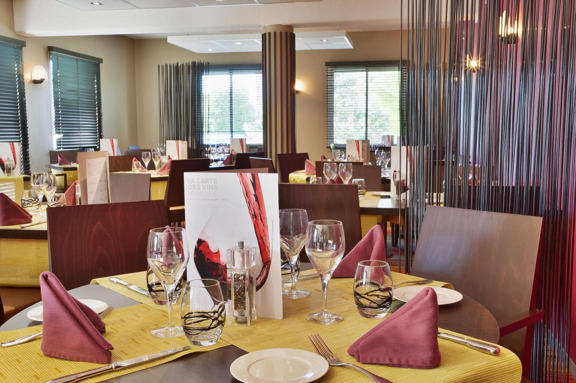 Mercure Hexagone Luxeuil Экстерьер фото